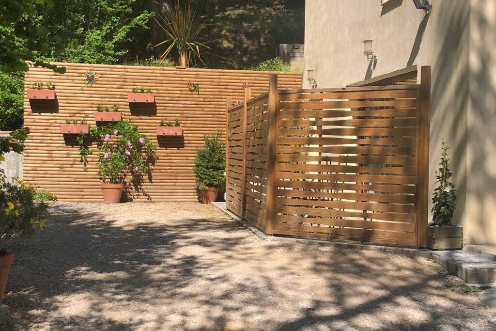 Appartement Au Calme Dans Un Espace Arbore Tourrettes-sur-Loup Buitenkant foto