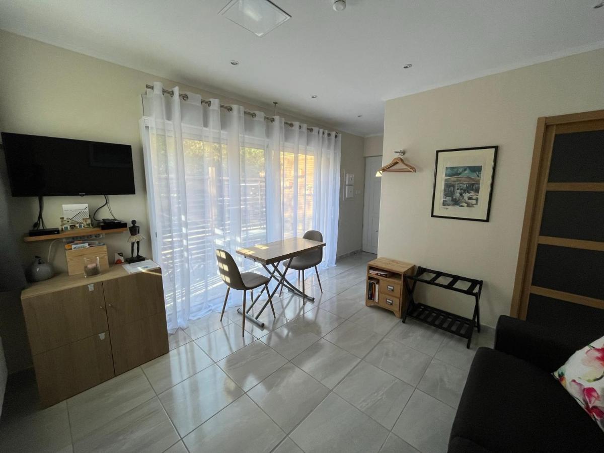 Appartement Au Calme Dans Un Espace Arbore Tourrettes-sur-Loup Buitenkant foto